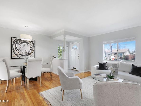 18020 Collins Street, Encino CA 91316