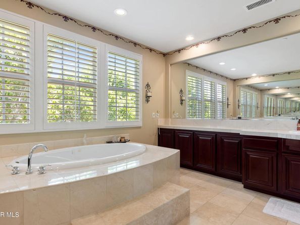 5704 Lyon Court, Calabasas CA 91302