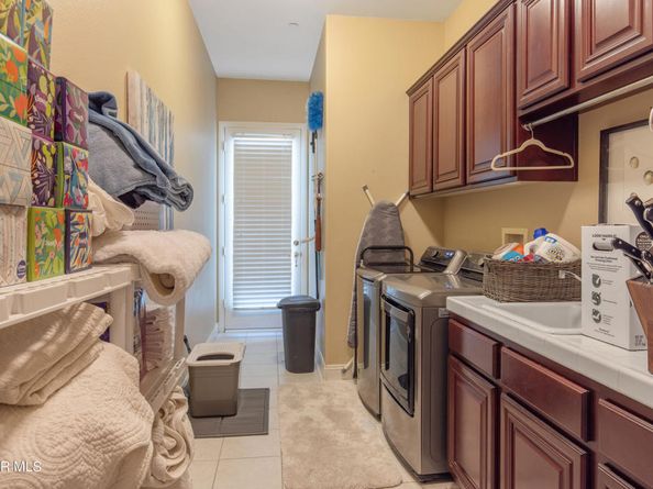 5704 Lyon Court, Calabasas CA 91302