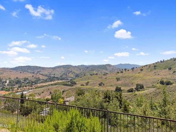 5704 Lyon Court, Calabasas CA 91302