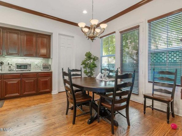 5704 Lyon Court, Calabasas CA 91302
