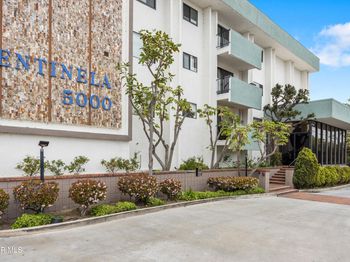 5000 S Centinela Avenue