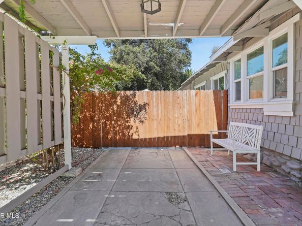 1657 Navarro Avenue, Pasadena CA 91103