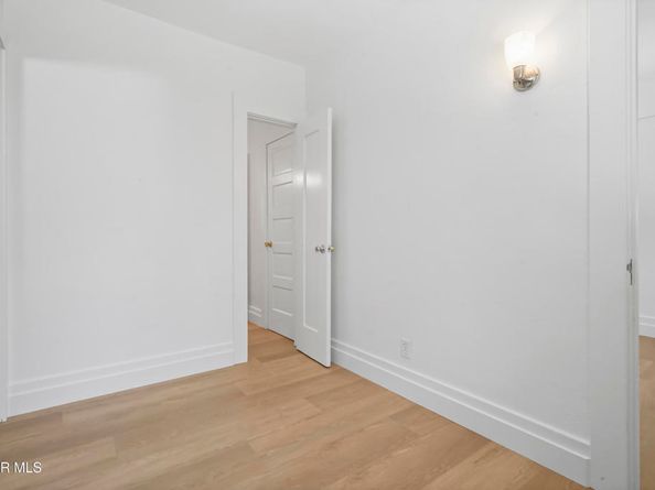 1657 Navarro Avenue, Pasadena CA 91103