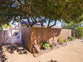 11017 Tiara Street, North Hollywood CA 91601