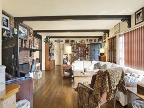 13422 Oxnard Street, Valley Glen CA 91401