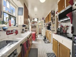 13422 Oxnard Street, Valley Glen CA 91401