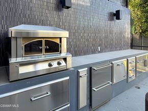 6930 Woodrow Wilson Drive, Los Angeles CA 90068