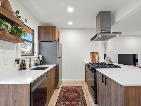 1111 Ebert Ave, Austin TX 78721