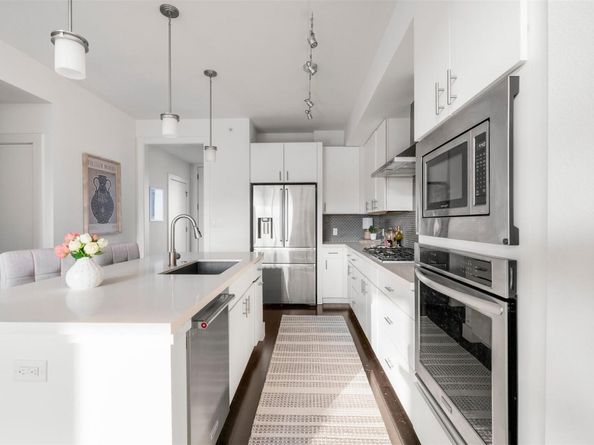 2612 W 12th ST 303, Austin TX 78703