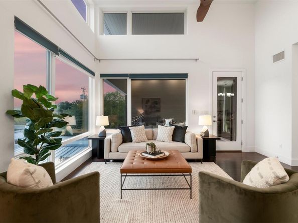 2612 W 12th ST 303, Austin TX 78703