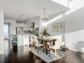 2612 W 12th ST 303, Austin TX 78703