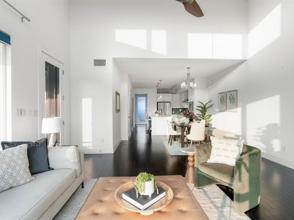 2612 W 12th ST 303, Austin TX 78703