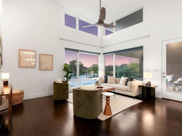 2612 W 12th ST 303, Austin TX 78703