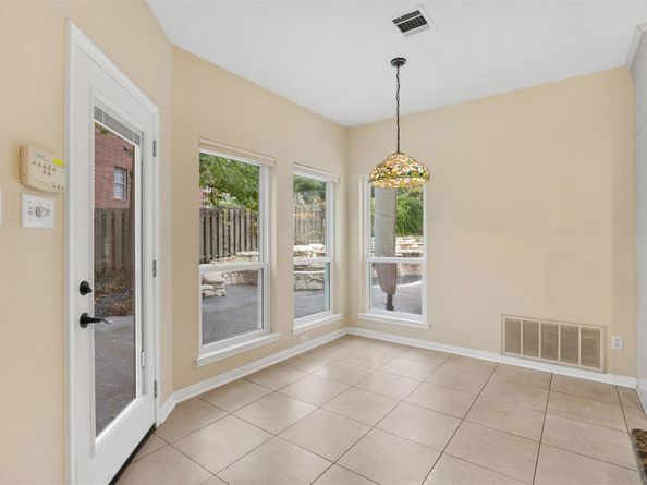 6000 Ironwood CV, Austin TX 78759