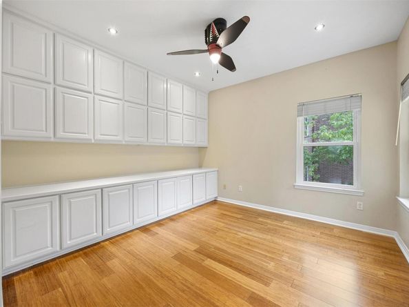 6000 Ironwood CV, Austin TX 78759