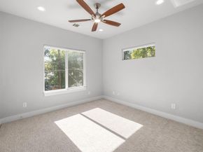 2209 Willow ST B, Austin TX 78702