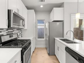 2209 Willow ST B, Austin TX 78702