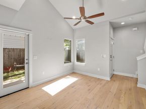 2209 Willow ST B, Austin TX 78702