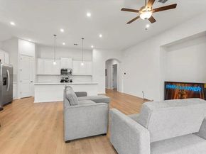 216 Hollister DR, Liberty Hill TX 78642