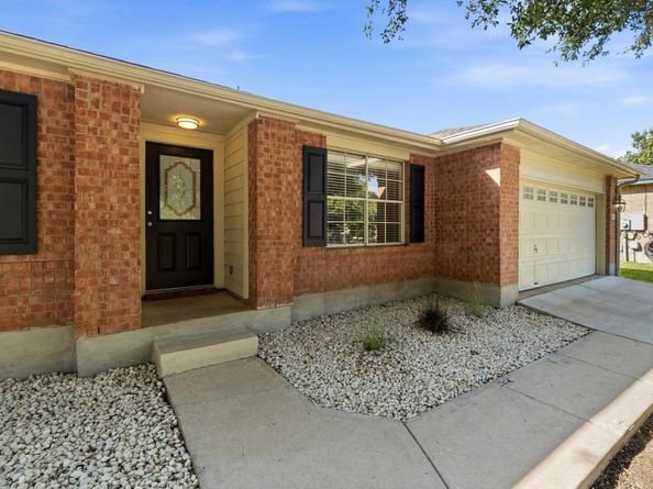 2502 Vernell WAY, Round Rock TX 78664