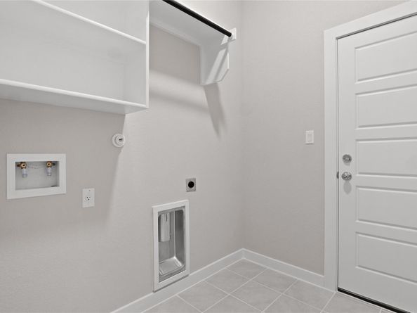 8003 Shining Flor RUN, Lago Vista TX 78645