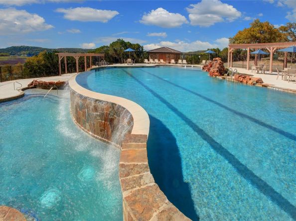 8003 Shining Flor RUN, Lago Vista TX 78645