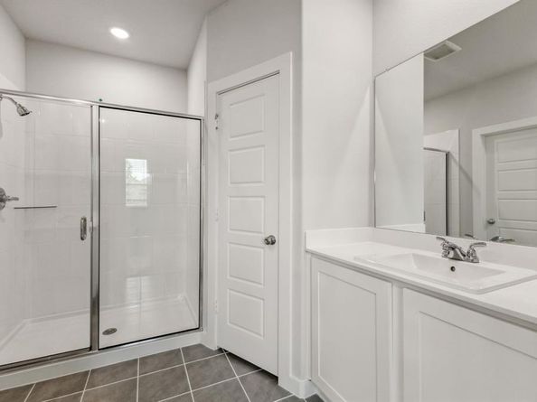 8003 Shining Flor RUN, Lago Vista TX 78645