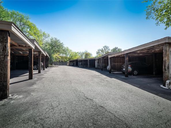 8200 Neely DR 202, Austin TX 78759