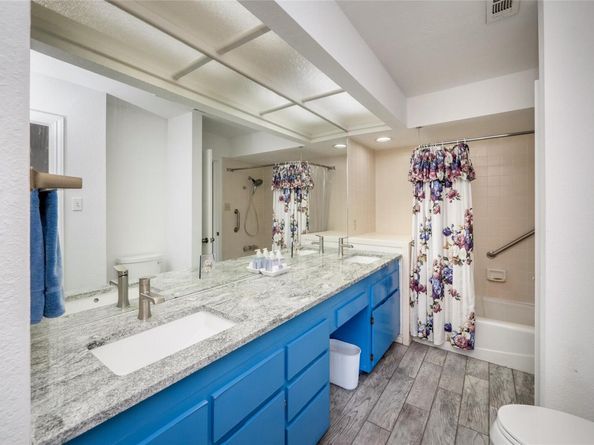 8200 Neely DR 202, Austin TX 78759