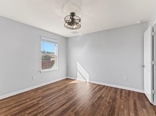 10600 Menominee Falls LN, Austin TX 78754