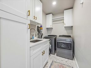 360 Nueces ST 3702, Austin TX 78701