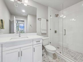 360 Nueces ST 3702, Austin TX 78701