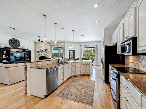 5008 Timothy CIR, Austin TX 78734