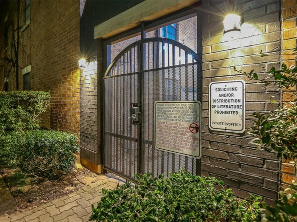 203 E 31st ST 104, Austin TX 78705