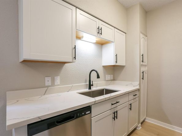 203 E 31st ST 104, Austin TX 78705
