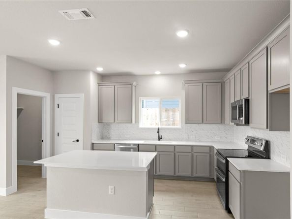 9708 Petrichor BLVD, Manor TX 78653