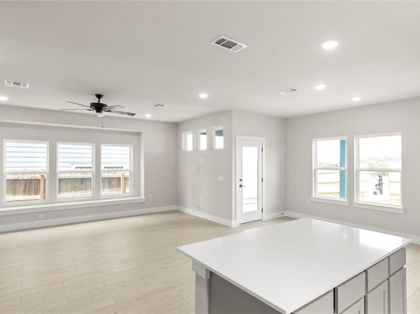 9708 Petrichor BLVD, Manor TX 78653