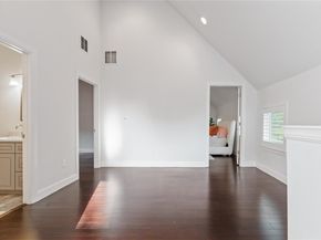 906 Linden ST A, Austin TX 78702