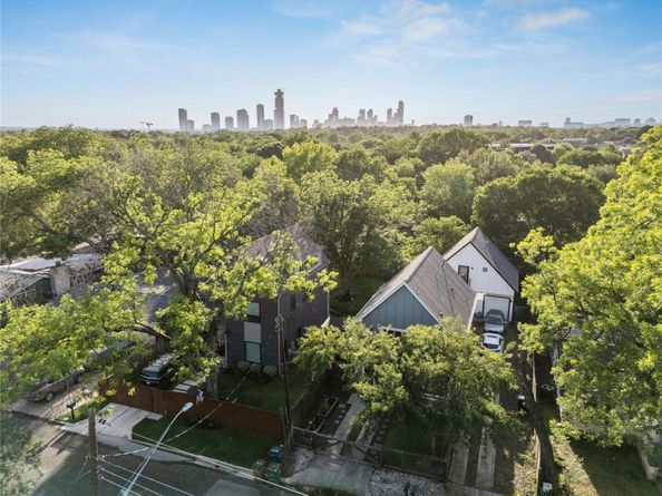 906 Linden ST A, Austin TX 78702