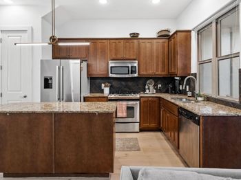 4004 Berkman DR