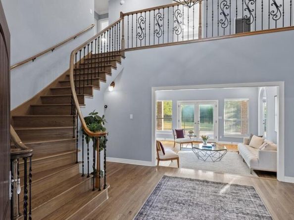 9001 Glenlake DR, Austin TX 78730
