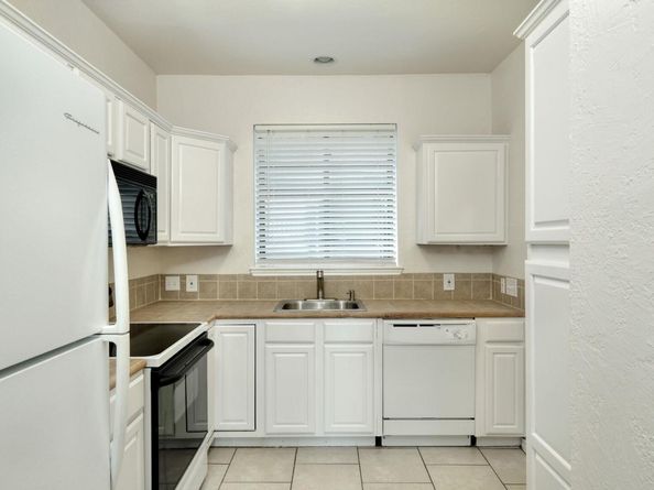 1741 Spyglass DR 1228, Austin TX 78746