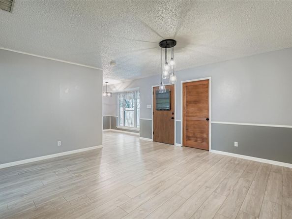 2204 Falcon Hill DR, Austin TX 78745