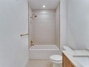 1701 Simond Ave 226, Austin TX 78723