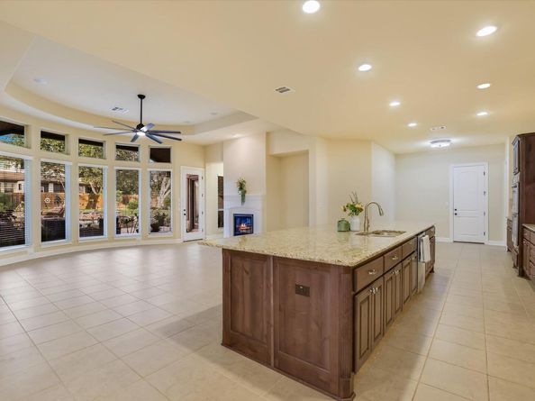 2728 Long Lasso Pass, Leander TX 78641