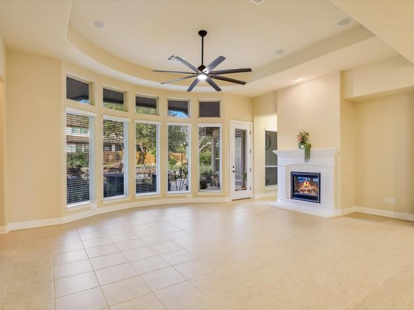 2728 Long Lasso Pass, Leander TX 78641