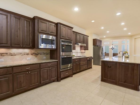 2728 Long Lasso Pass, Leander TX 78641