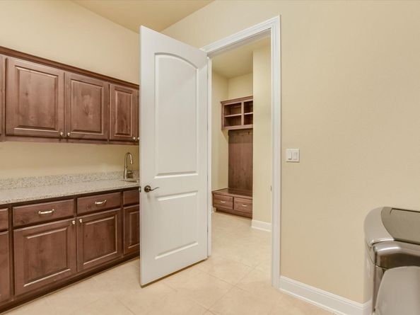 2728 Long Lasso Pass, Leander TX 78641