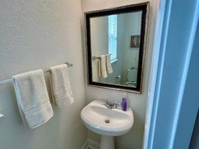 1725 Stinnett DR, Leander TX 78641